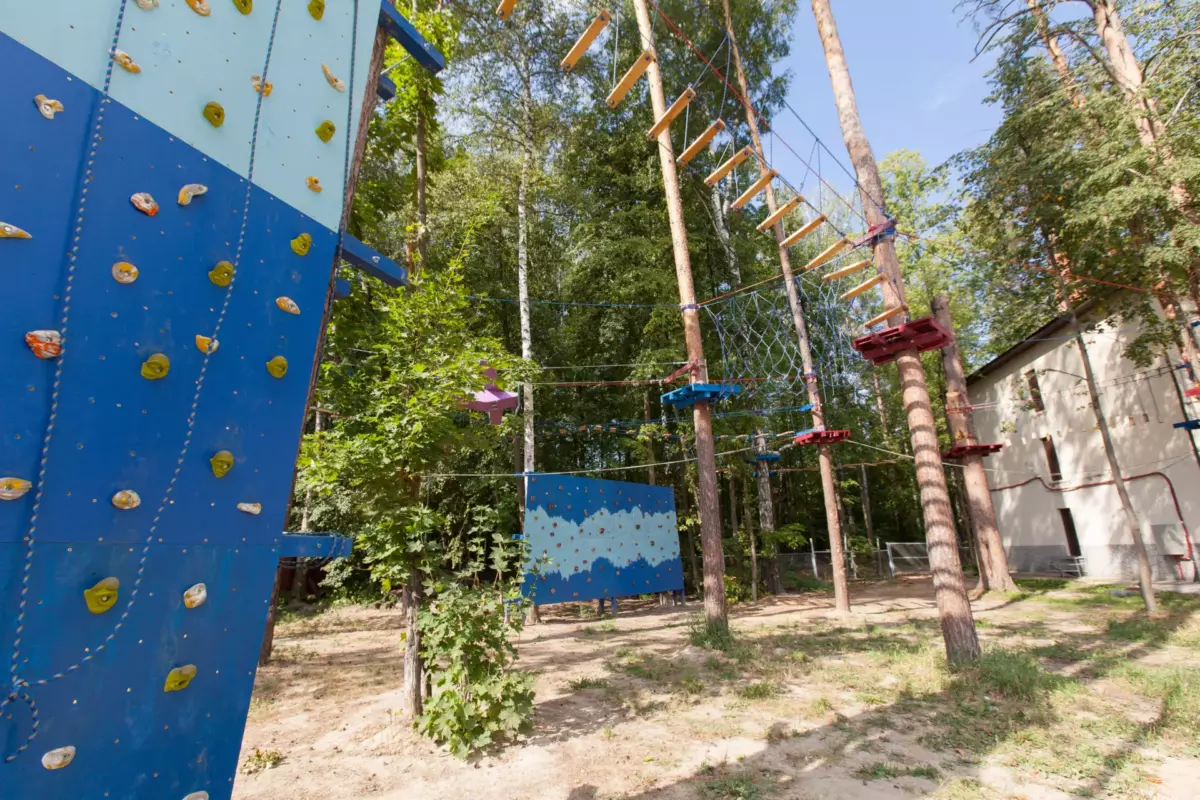 Новый Веревочный Парк «Маугли» пос. Петровский Отель «Регина».. Санаторий «Нехама» в Казани, медицинские и СПА‑услуги